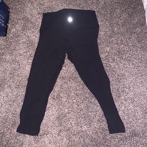 Black Lululemon align 21’